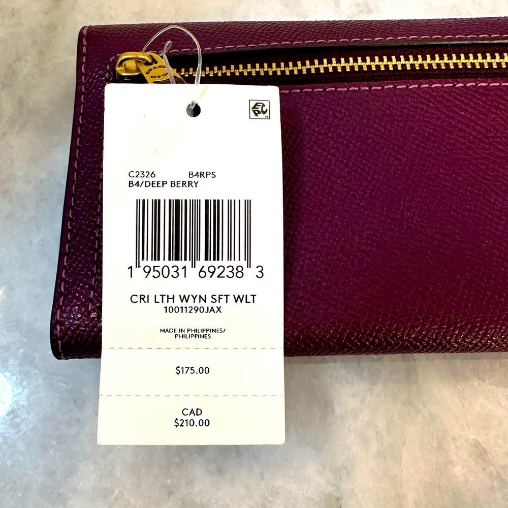 Coach Women’s WYN Soft Wallet - Picture 6 of 13